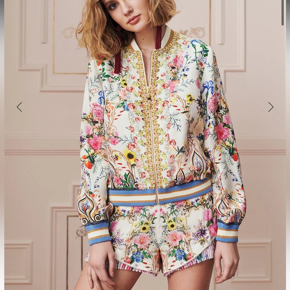 Camilla Boheme Shorts With Pleat Underlay, Floral Silk - Picture 8 of 8
